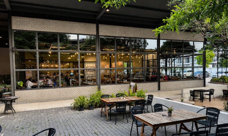 ภาพบรรยากาศ Arden Restaurant ร้านอาหาร ปราจีนบุรี
