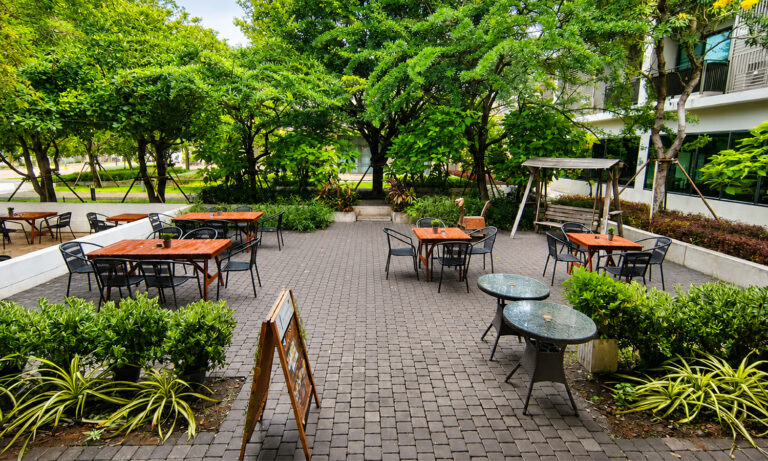 ภาพบรรยากาศ Outdoor Arden Restaurant ร้านอาหาร ปราจีนบุรี